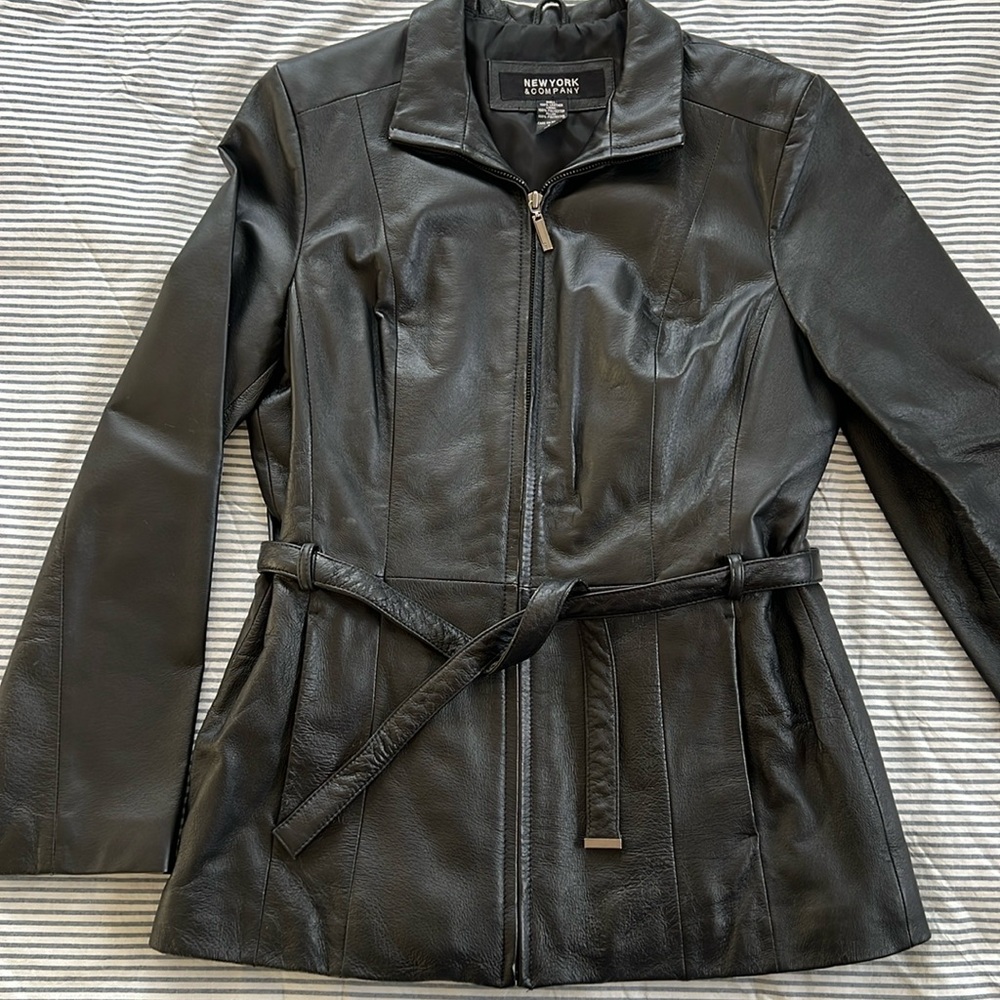 Vintage black leather tie waist jacket New York &  Company flawless Medium